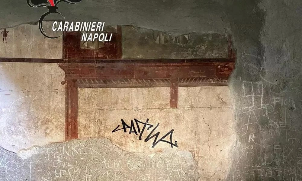 Ιταλία: Ολλανδός βάνδαλος έγραψε με ανεξίτηλο μαρκαδόρο σε αρχαία ρωμαϊκή κατοικία